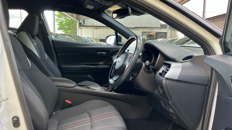 Toyota C-HR 1.8 Hybrid GR Sport 5dr CVT Hybrid Hatchback
